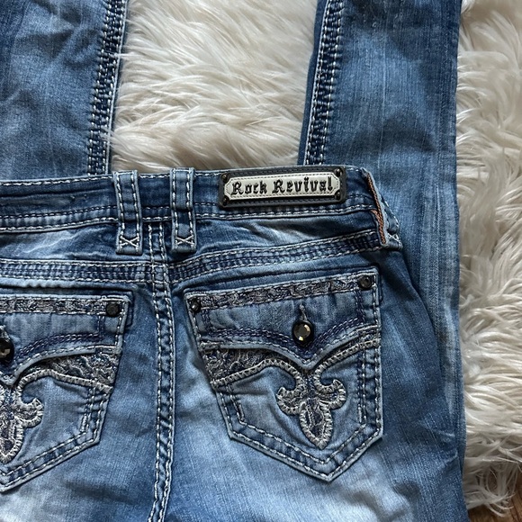 ROCK REVIVAL Yui Mid-Rise Skinny Jeans - Picture 2 of 5